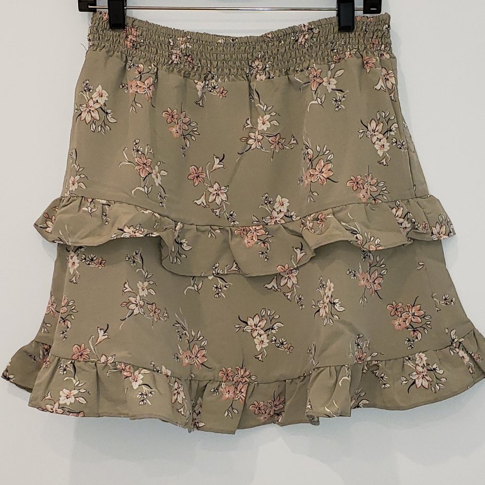 NWT Lily Rose skater skirt L